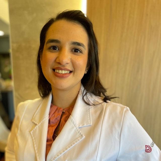 Nicole Dozza T. de Carvalho, Médico Acupunturista Porto Alegre