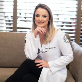 Ampliar imagem: Mariana Alves, Psiquiatra Santos