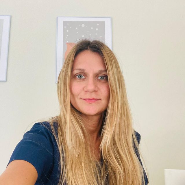 Delfina  Anselmi , Psicólogo Rosario