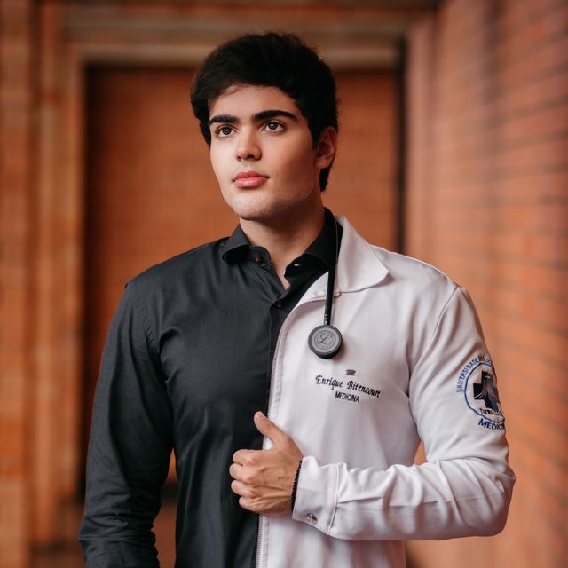 Enrique Meireles Bitencourt de Souza, Médico clínico geral Brasília