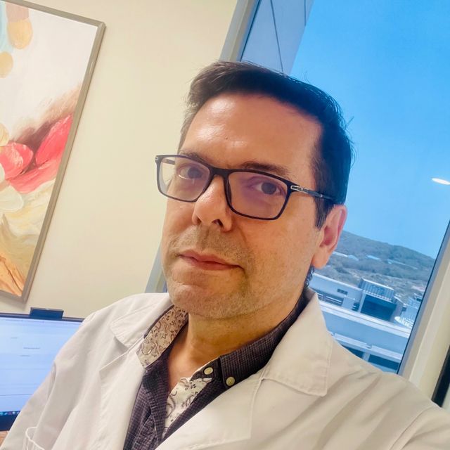 Erick Escobar Espinosa, Ginecólogo Puerto Colombia