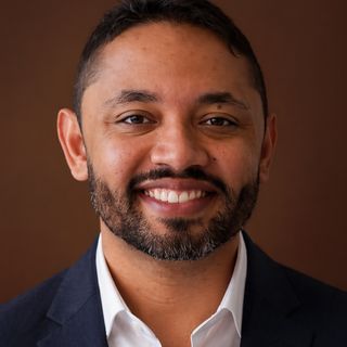 Bruno Gonçalves dos Santos, Ortopedista - Traumatologista Naviraí