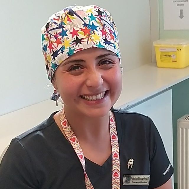 Valentina D. Pérez de Arce B., Dentista Osorno