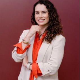 Flávia Mazzêo, Dermatologista Rio Das Ostras