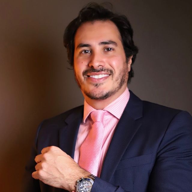 Marcelo Kalil Di Santo, Cirurgião vascular São Paulo