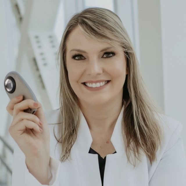 Juliana Maciel Alves De Oliveira, Dermatologista Canoas