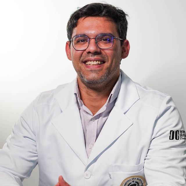 Rodrigo Correa Soffiati Mesquita ., Cirurgião vascular Uberaba