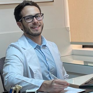Henrique Brito Yazeji, Ortopedista - Traumatologista Rio de Janeiro