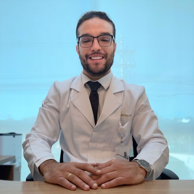 Filipe Oliveira Costa, Ortopedista - Traumatologista Brasília