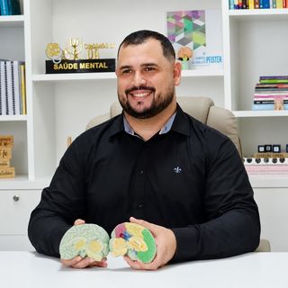 Dr. Gustavo Rigil Segrini Gomes