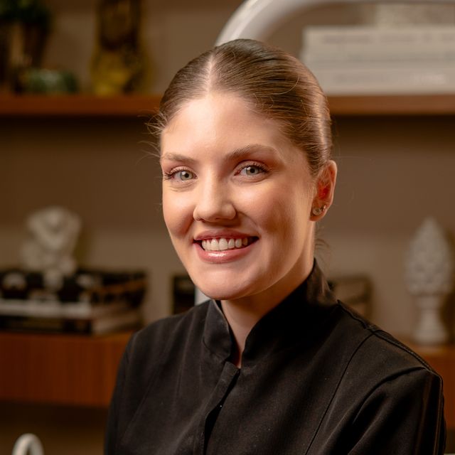 Nicole Buss Gabel, Dentista Florianópolis