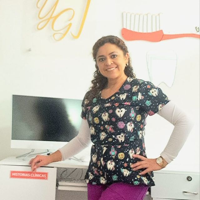 YENNY MILENA GARCIA PIRATOBA, Odontólogo Tunja