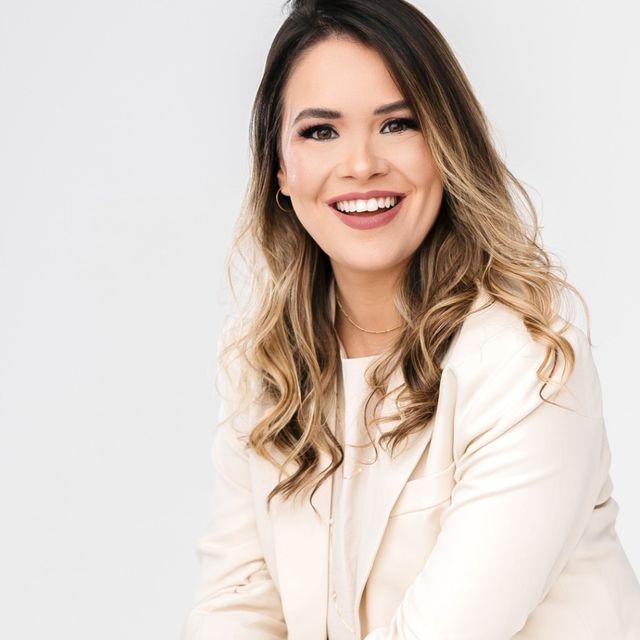 Flávia  Rebello , Psiquiatra Unaí