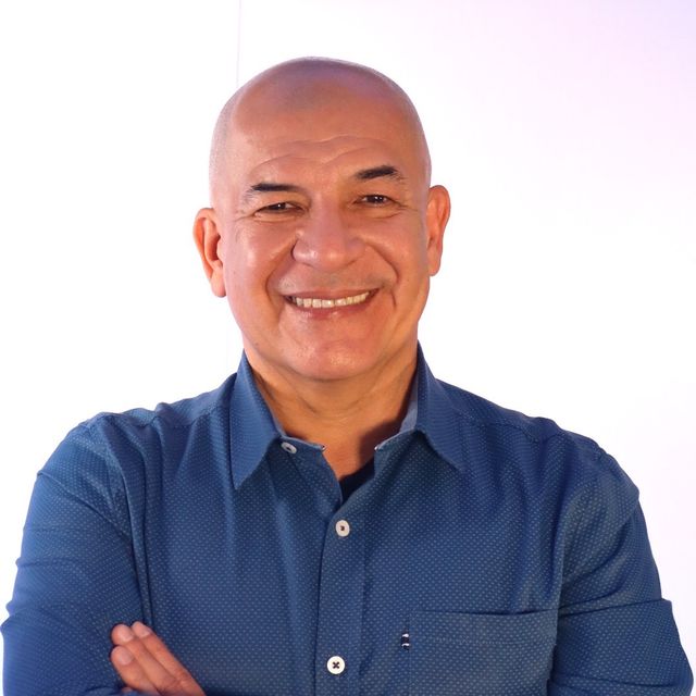 René Fernando  Chisco Rios , Psicólogo Dos Quebradas