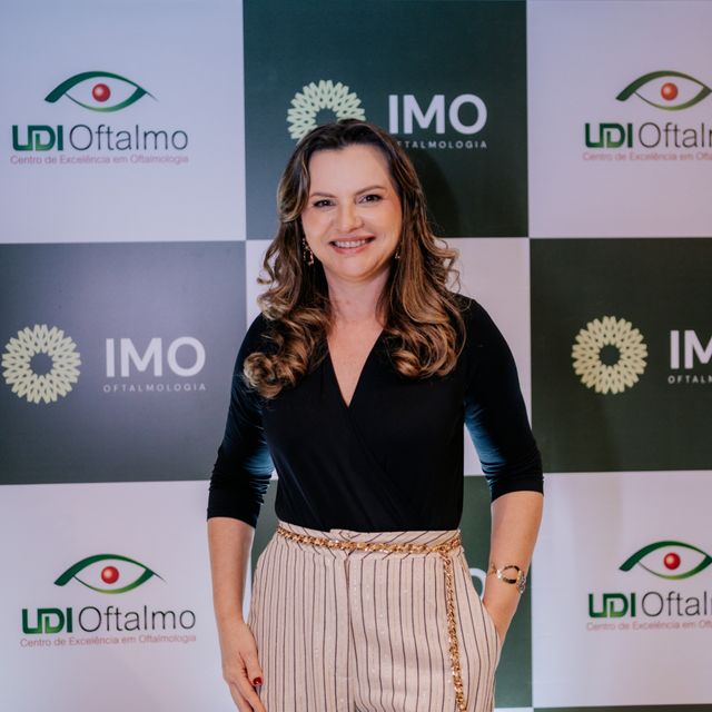 Cristiane Carvalho, Oftalmologista São Luís
