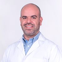 Alejandro Bastidas Rivera, Traumatólogo Santiago