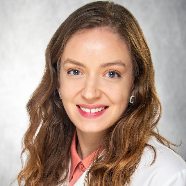 Giulia Del Valle, Oftalmologista Curitiba