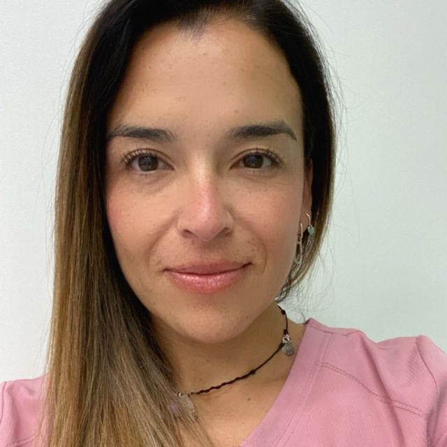 Kelly  Bastidas Jofre , Kinesiólogo Santo Domingo, Valparaíso