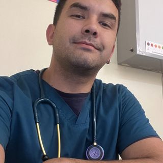 Acercar imagen: Juan Parra, Kinesiólogo Puente Alto