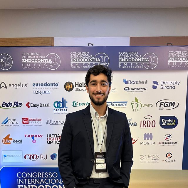 Felipe  Bastos e Marques, Dentista Maricá