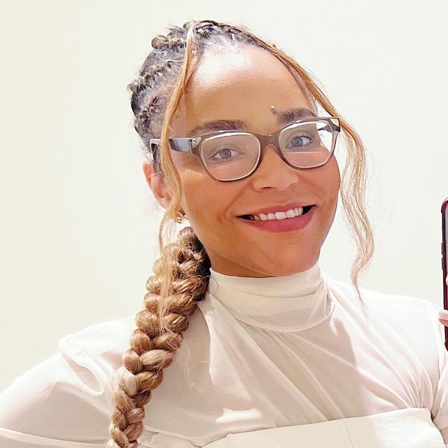 Joyce Aires, Dentista São Carlos