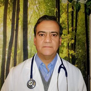Acercar imagen: Alejandro Pablo Cerda Veliz, Médico general Las Condes