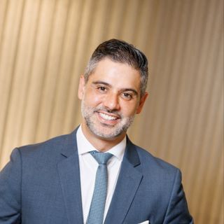 Bruno Quirino, Cirurgião plástico Maringá