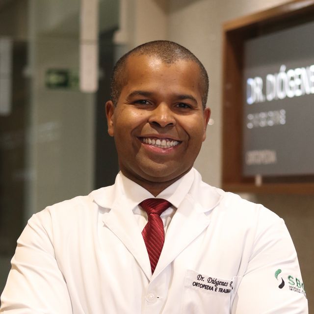 Diogenes Rodrigues Lima, Ortopedista - Traumatologista Luziânia