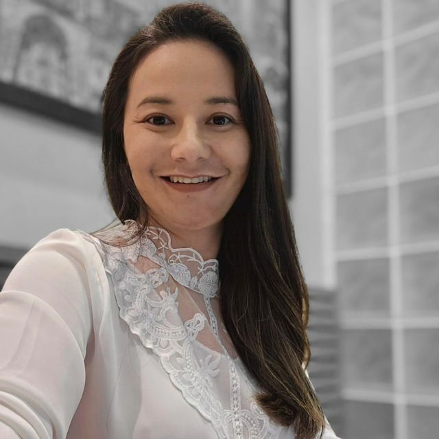 Daniela Carla Medeiros  Silva, Dermatologista Belo Horizonte