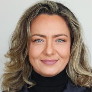 Dra. Camila Ávila Geraissate