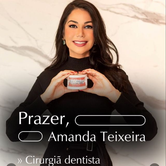 Amanda Santos Teixeira, Dentista Porto Belo