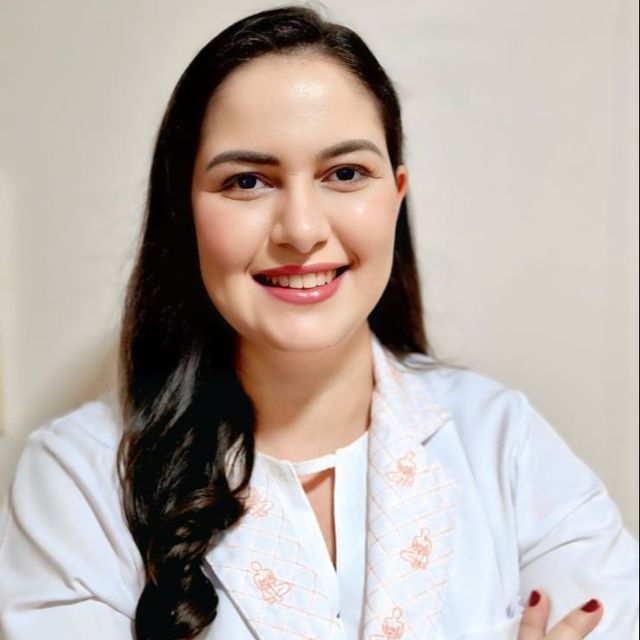 Fernanda de Oliveira Brito, Cirurgião vascular Salvador