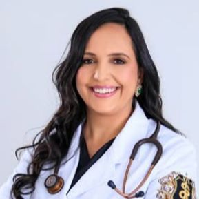 Ampliar imagem: Maraiza Cristina Da Silva Pereira, Médico clínico geral Paracatu