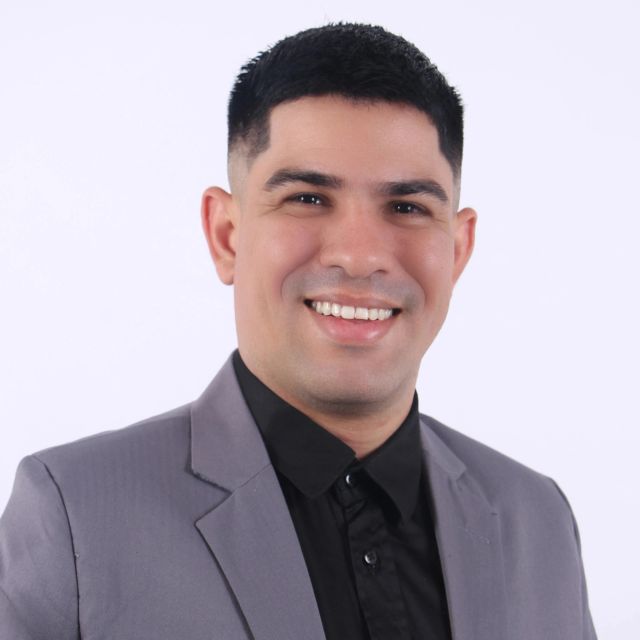 Erik Costa Oliveira, Fisioterapeuta Maués