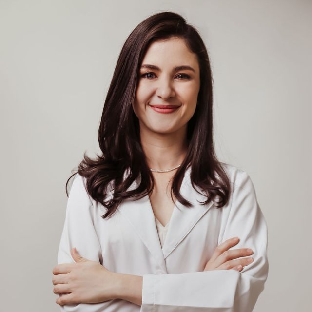 Andreia Queiroz Neiva Alves, Nefrologista Brasília