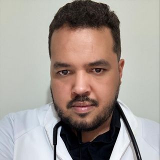 Ampliar imagem: Afonso  Caio Fahning Castro, Psiquiatra Ilhéus