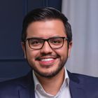 Dr. Mauricio Guaman