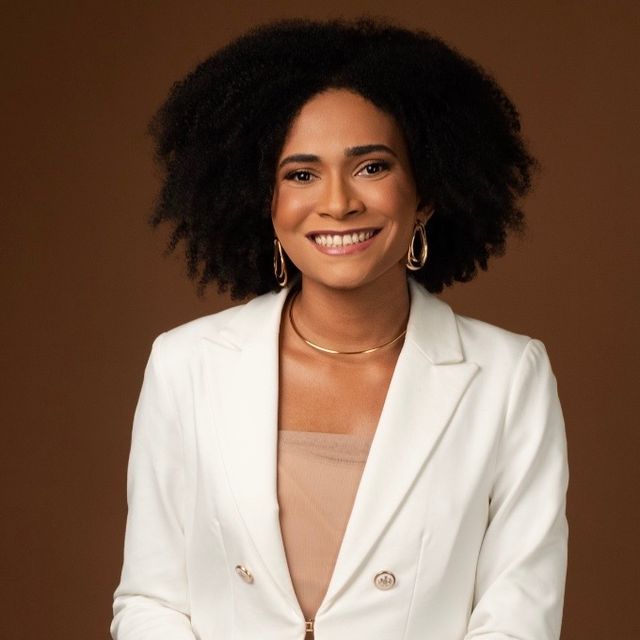 Miriã  Vieira, Dermatologista Niterói