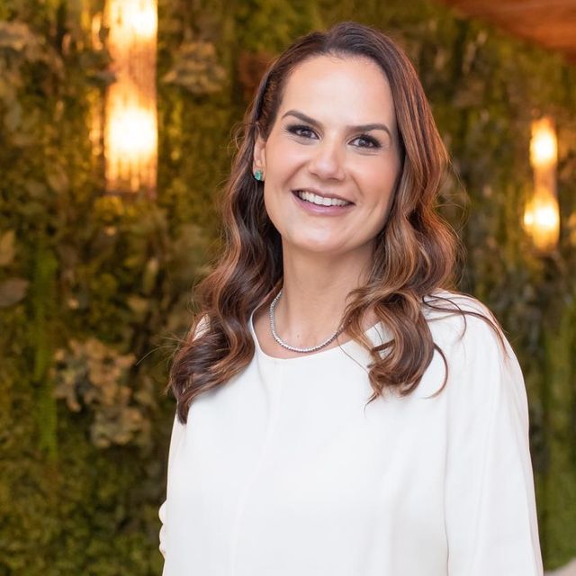 Vanessa Assis Da Silva, Cirurgião plástico São Paulo