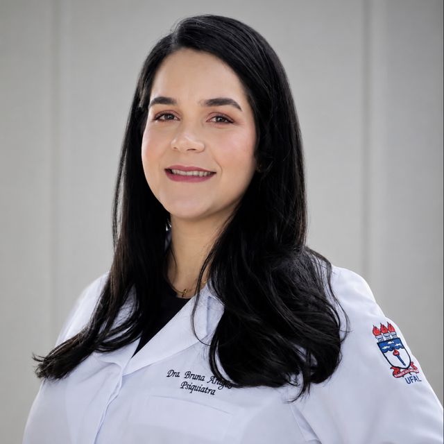 Bruna  Aragão, Psiquiatra Recife