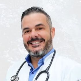 Tiago Costa Calixto, Médico clínico geral Paracatu