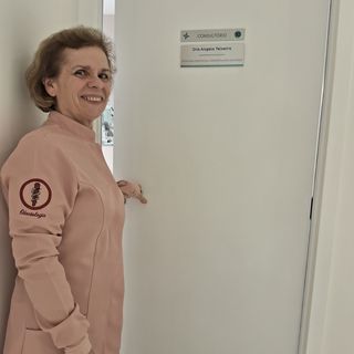 Ampliar imagem: Angela  Teixeira , Dentista Rio de Janeiro