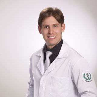 Dr. Matheus Muniz