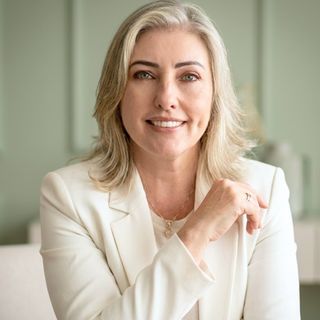 Dra. Valéria de Moraes