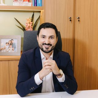 Ampliar imagem: Eugênio Patrício de Oliveira, Pediatra Boa Vista