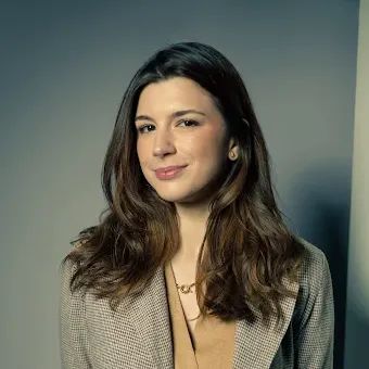 Gabriela Irene Garcia Brandes, Dermatologista São Paulo