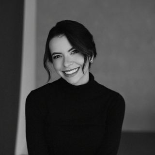 Layla Marcelo, Dermatologista Goiânia