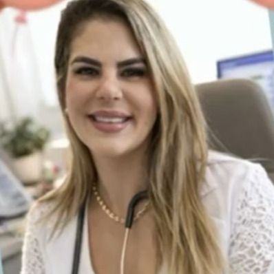 Izide  Daiana G. Rodrigues Fortes, Médico clínico geral Porto Seguro