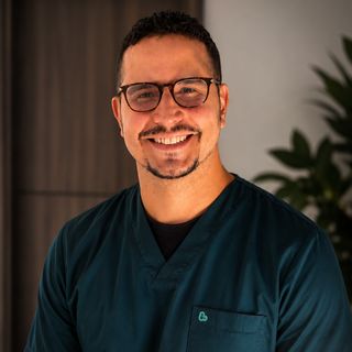 Dr. Federico Gómez