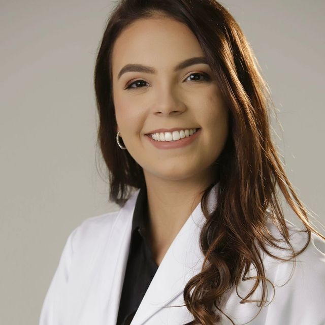 Mariana Lustoza de Abreu, Psiquiatra Rio de Janeiro